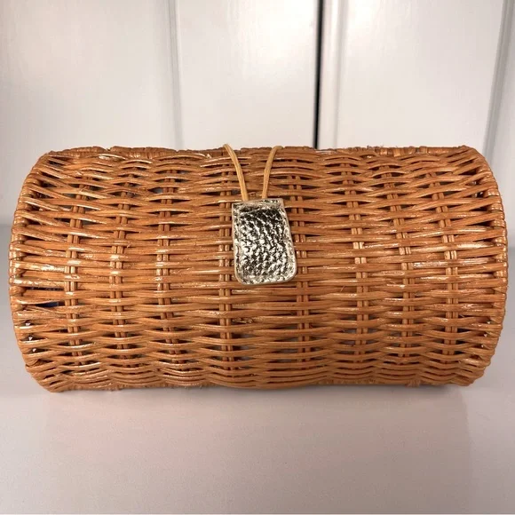 Lilly Pulitzer Rattan clutch lined in Boca Blue It's A Sailabration print - Picture 8 of 15